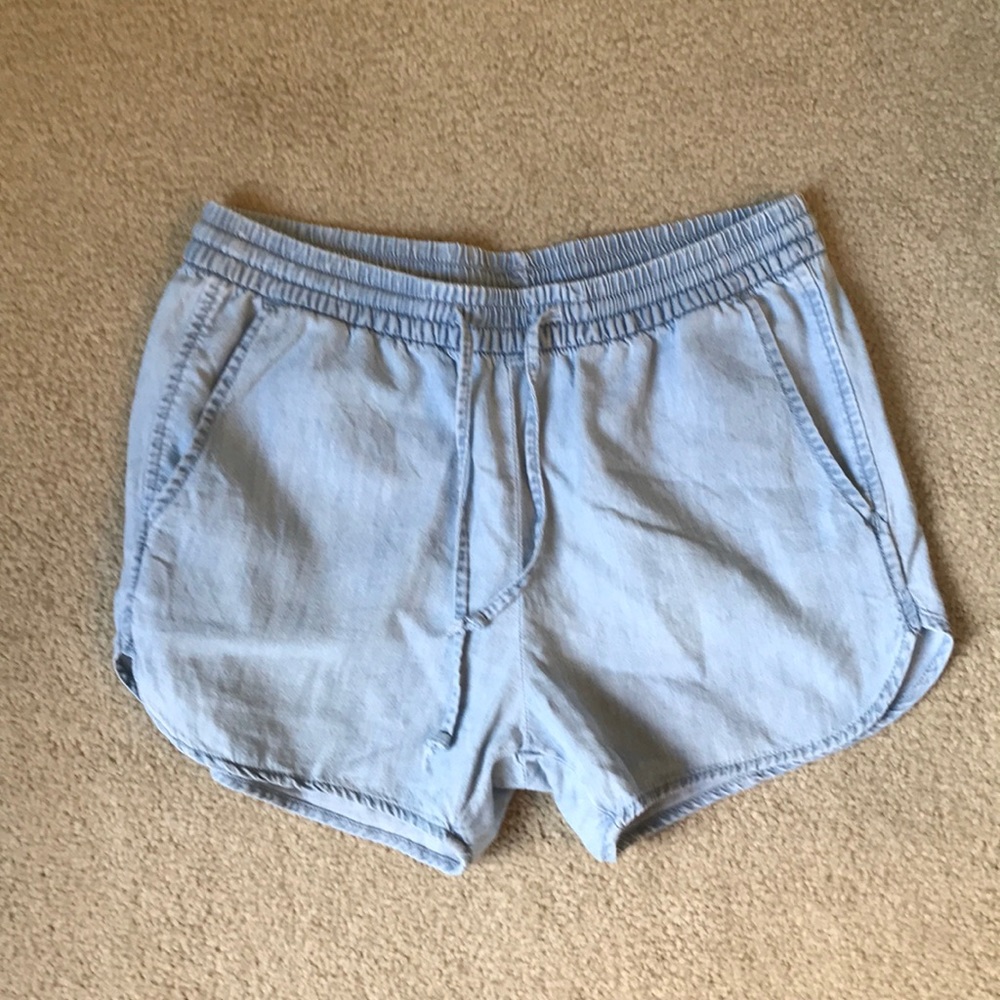 Gap chambray shorts